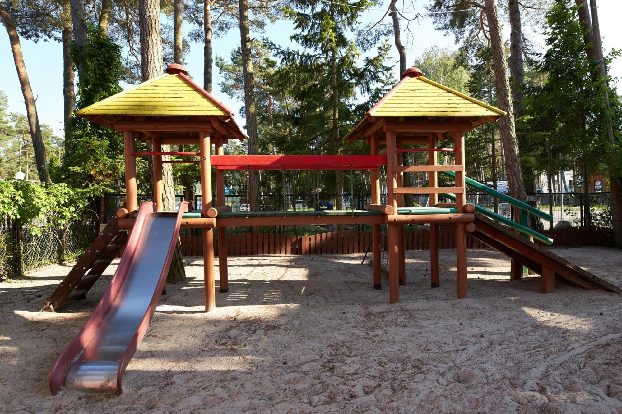 Osrodek Wypoczynkowy Relaks I Apartamenty 웨바 외부 사진