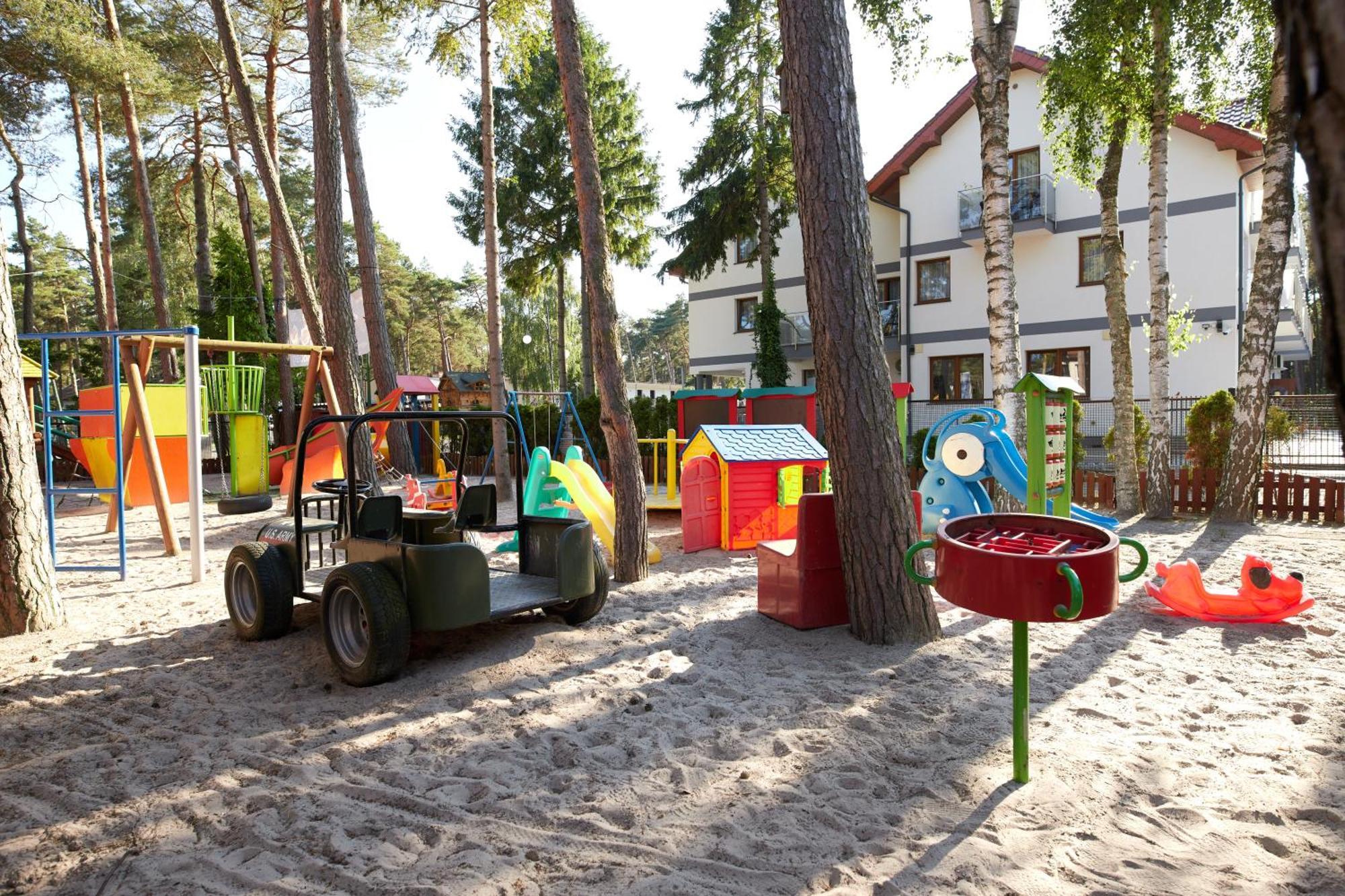 Osrodek Wypoczynkowy Relaks I Apartamenty 웨바 외부 사진
