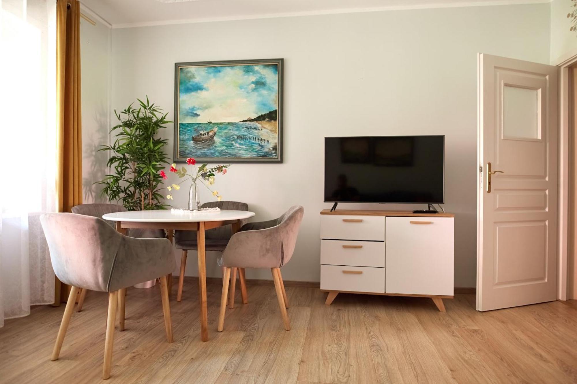 Osrodek Wypoczynkowy Relaks I Apartamenty 웨바 외부 사진
